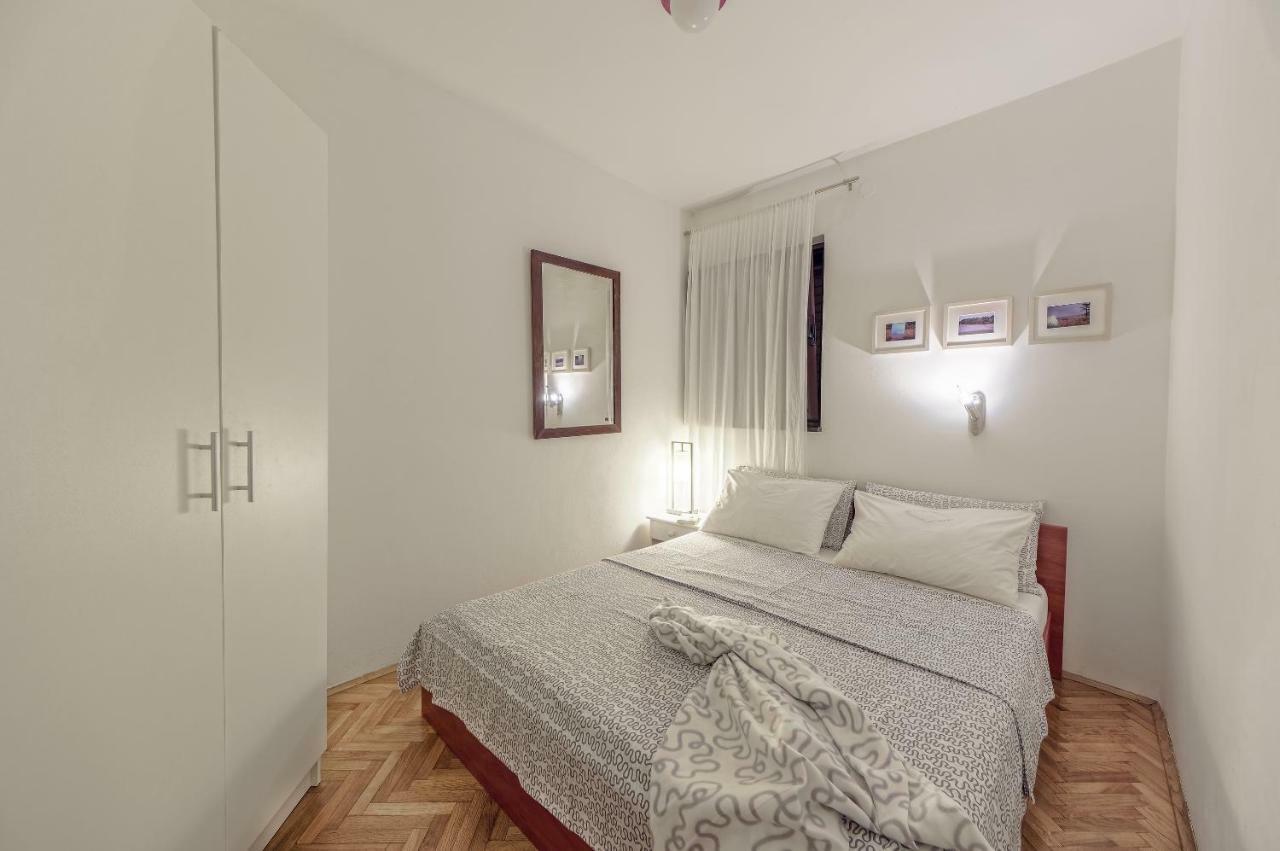 Apartments Lodra Pula Ngoại thất bức ảnh