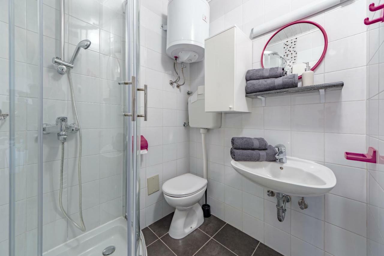 Apartments Lodra Pula Ngoại thất bức ảnh