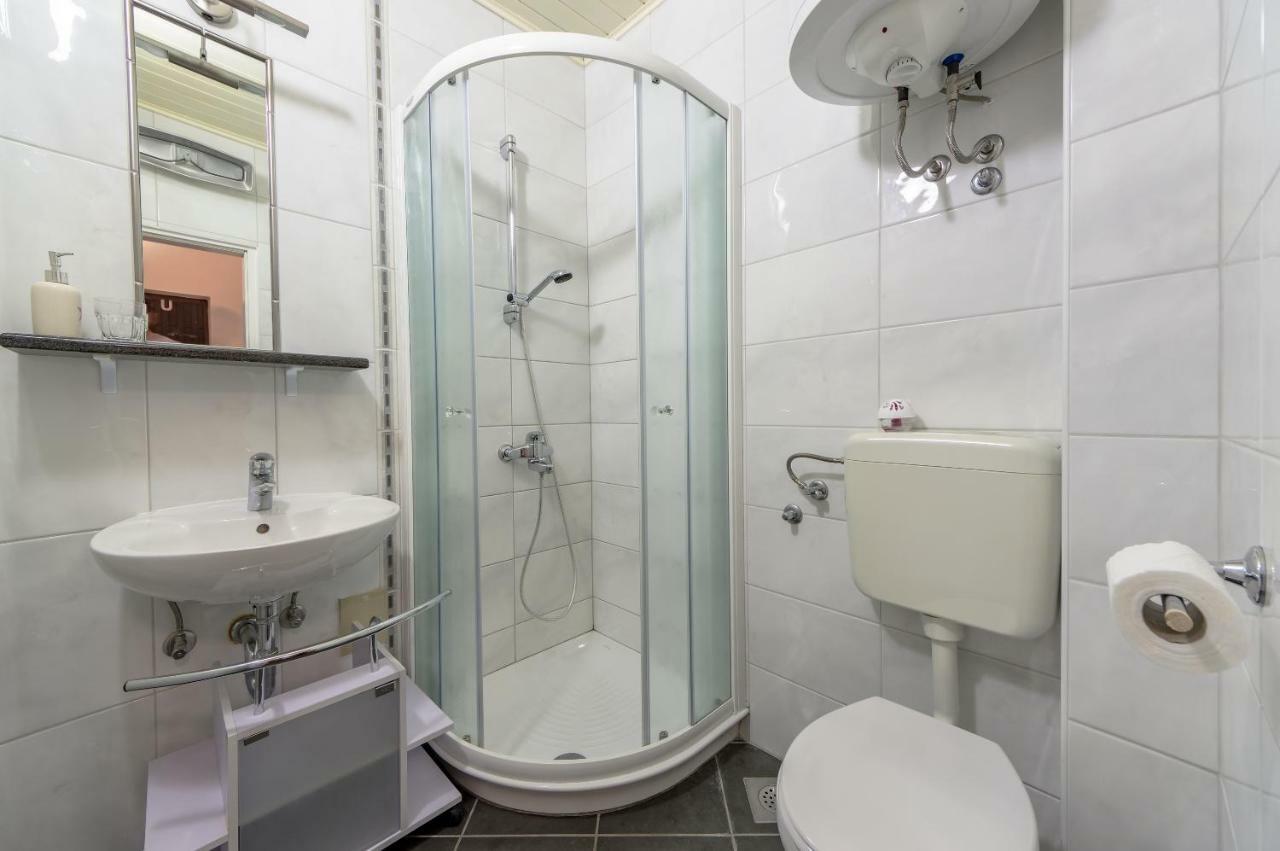 Apartments Lodra Pula Ngoại thất bức ảnh